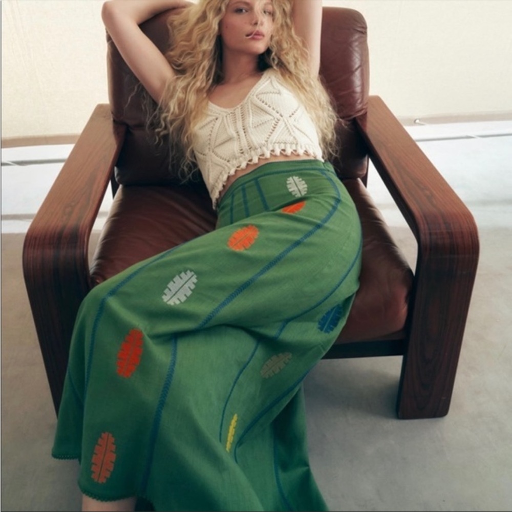 Zara Green Skirt with Multicolor Accents - Picture 11 of 15